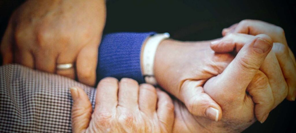 Camerabewaking, recherche observatie en beveiliging. Zorghanden